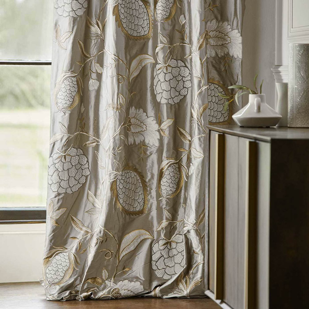 картинка Ткань Zoffany коллекция Kensington Walk Fabrics, арт. ZWIN332344 от LIVING