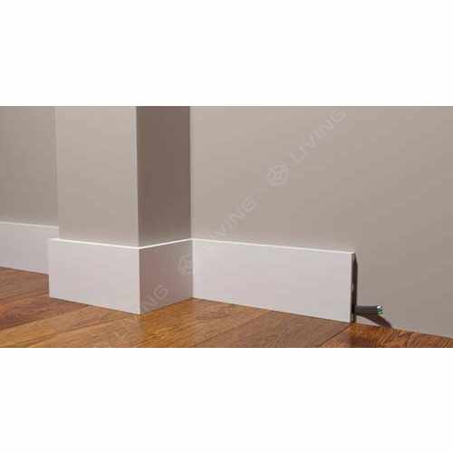 Плинтус Decor-Dizayn, белый, арт. DD709, коллекция DD, 200 х 10 х 1,3 см Россия